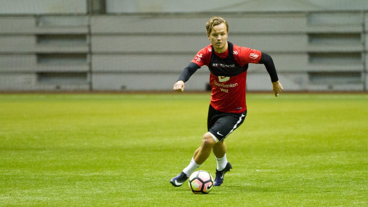 Fredrik Haugen i aksjon under trening i Vestlandshallen 29. februar 2017.