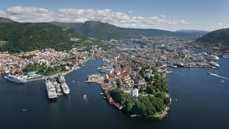 Bergen flyfoto.jpg