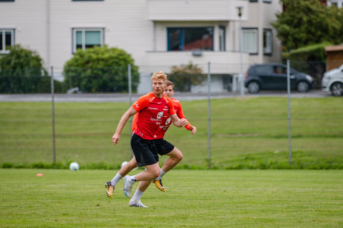 Børsting og Sivert angriper