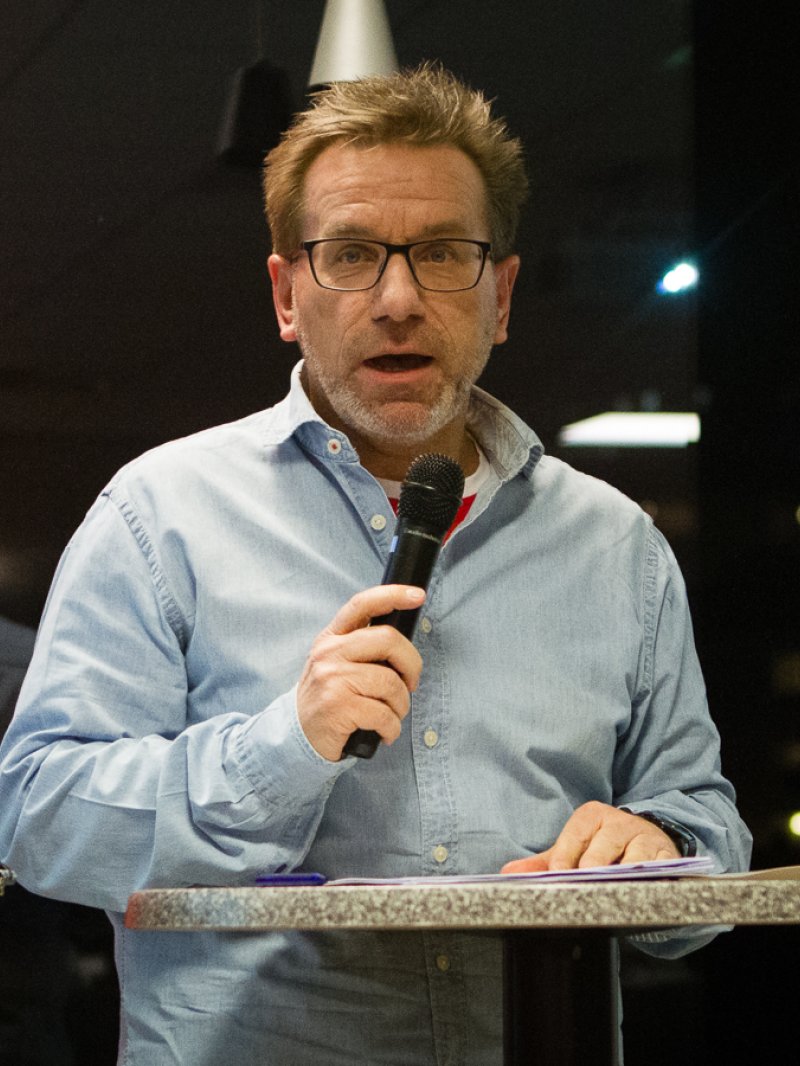 Leder for valgkomitéen Atle Bønes.