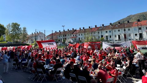 Samle gjengen på Stadion for siste gang på seks uker