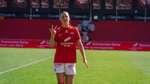 TV: Se intervju med ukens andre islending med hat-trick