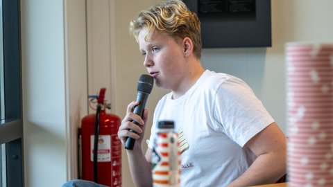 15-åring debuterte som Brann-speaker